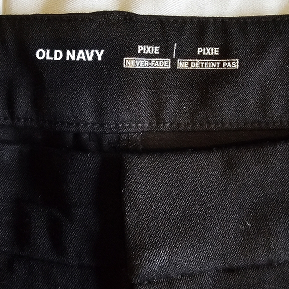 Old Navy Pixie Never-Fade Black Jeans Size: 8 - Picture 3 of 3